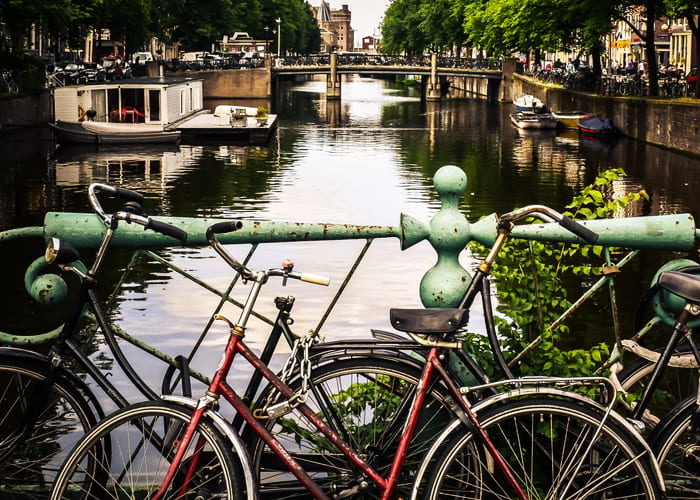 Amsterdã para todos! Descubra como esta cidade pode te surpreender